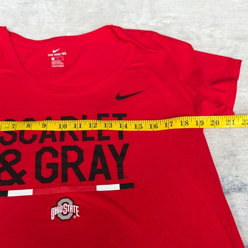 (033)Nike Red and Black Women's Short Sleeve Tee - Picture 6 of 6